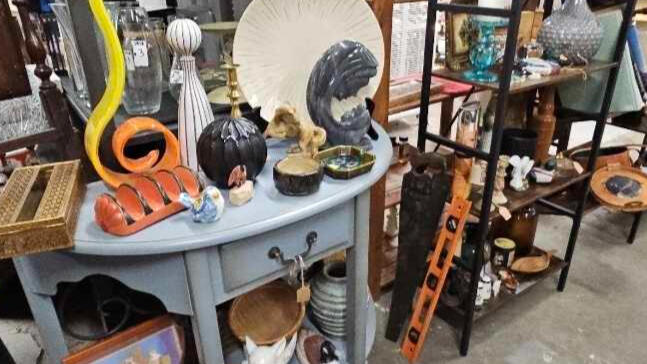 Vintage decor and collectibles in the Breakout Collection booth at Angry Mama's Antiques in Cumming, GA